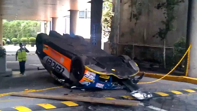 Caída Seat Leon Super Copa Telcel plataforma!