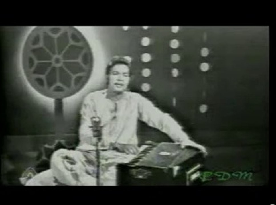 Ae Watan Pyaray Watan pak watan,Tuj se meri tamnao ke dunya pur noor..  Amanat Ali Khan Pakistani loving Urdu Hindi Song
