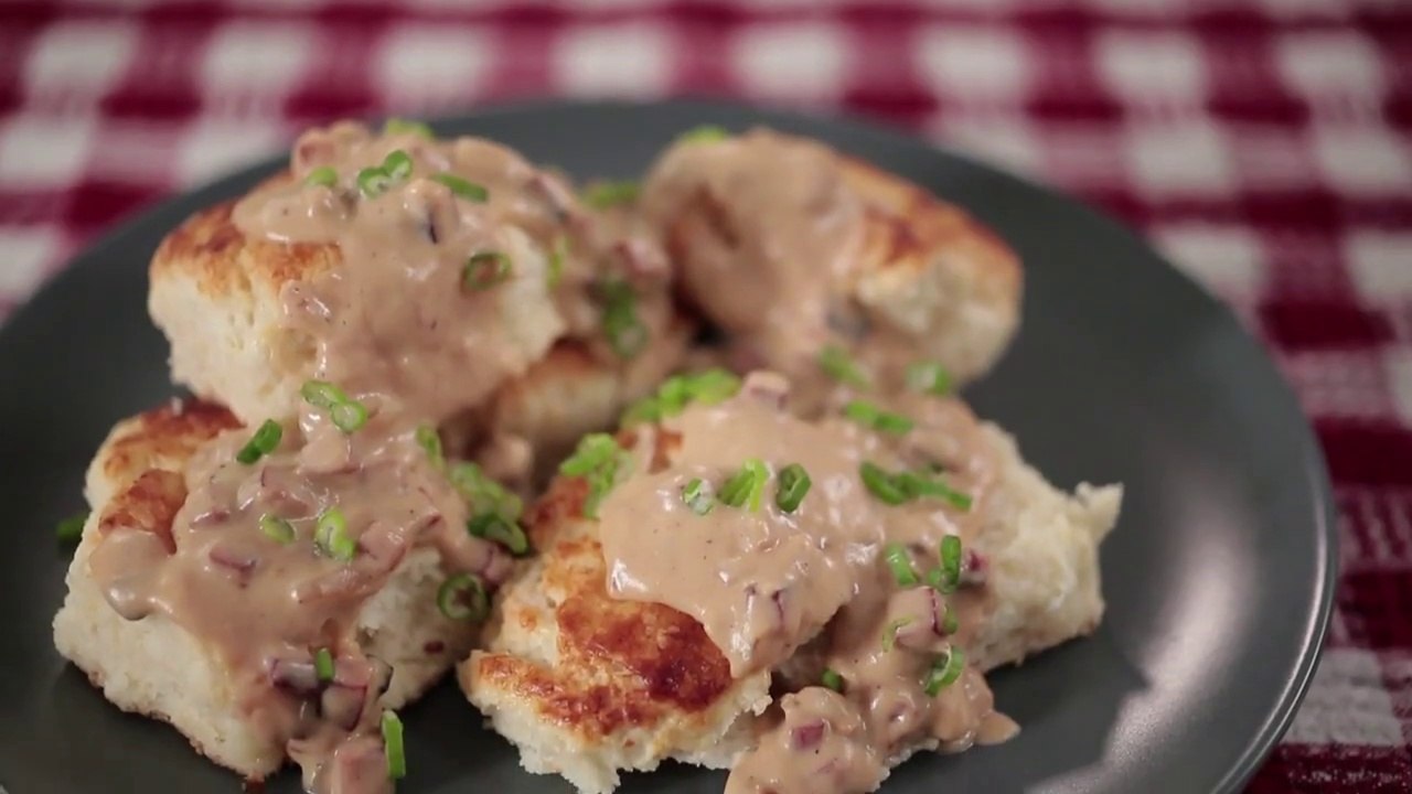 Buttermilk Biscuits with Country Ham Gravy