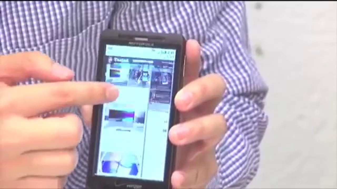 First Look at the Motorola Droid X