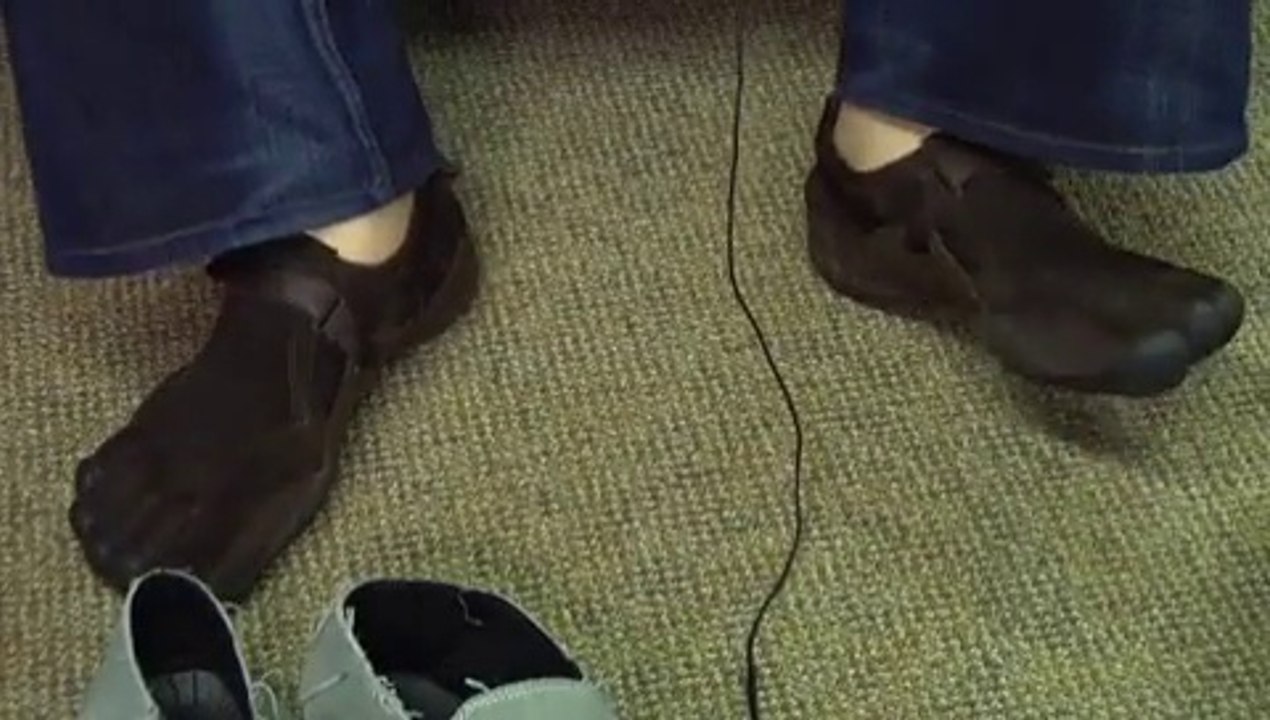 Tested.com Tries Vibram FiveFingers Footwear