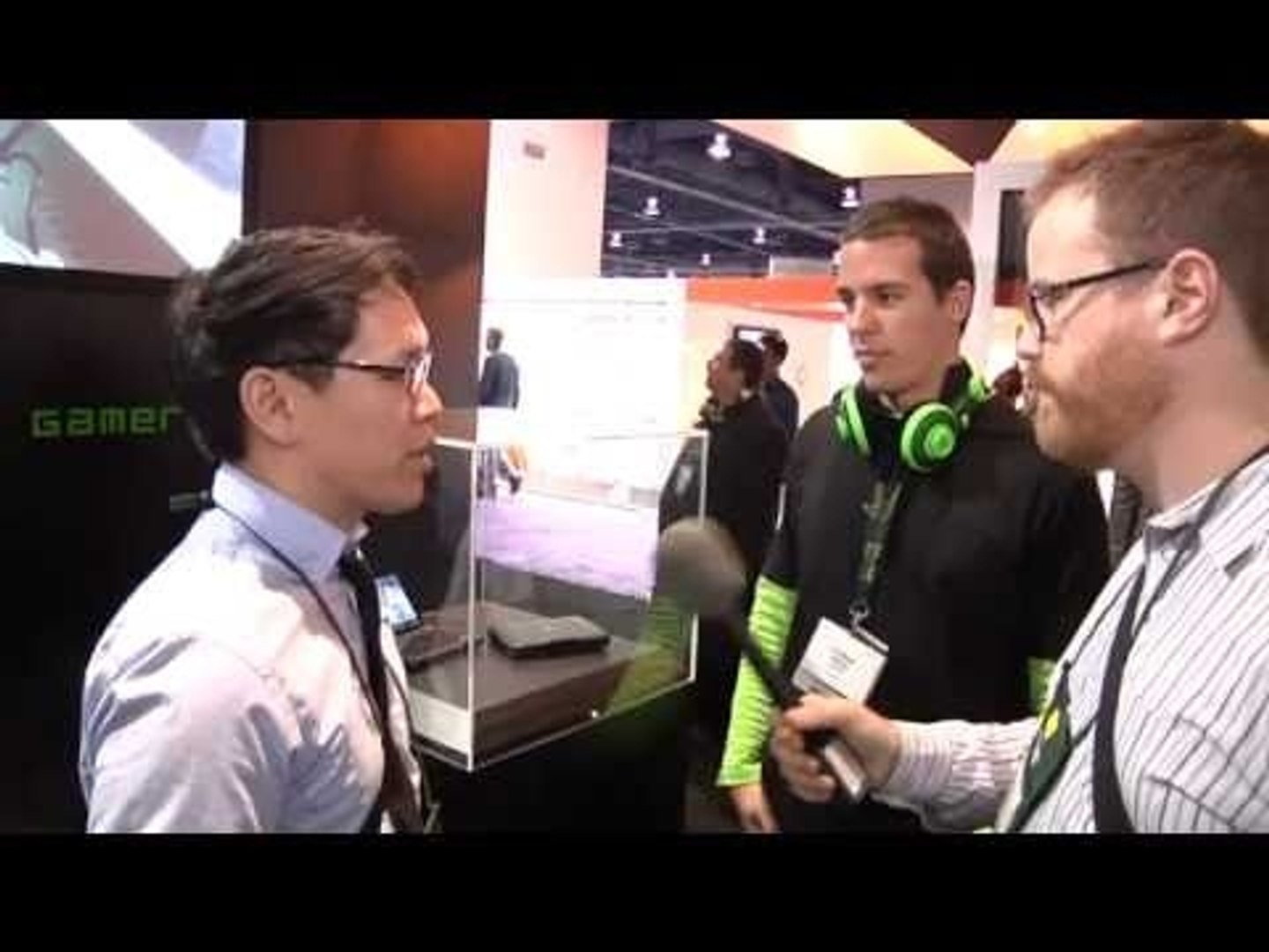 ⁣CES 2011: Razer Switchblade Mobile Gaming PC