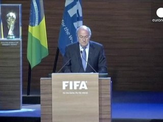 Fifa: Blatter non fa cenno al "Qatargate" e allude a un quinto mandato