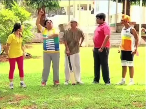 Taarak Mehta....: Taarak Mehta v/s Jethalal - IANS India Videos