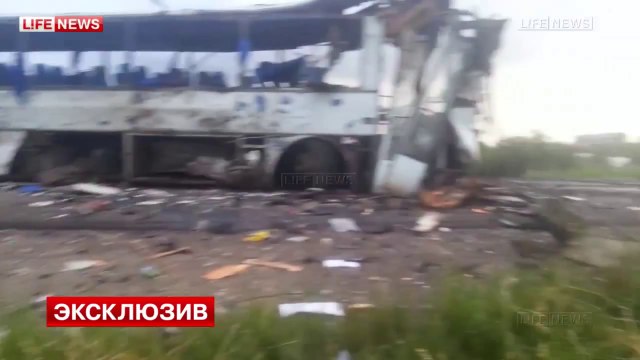 Украинская армия уничтожила автобус с гуманитарной помощью для Славянска, 11.06.2014