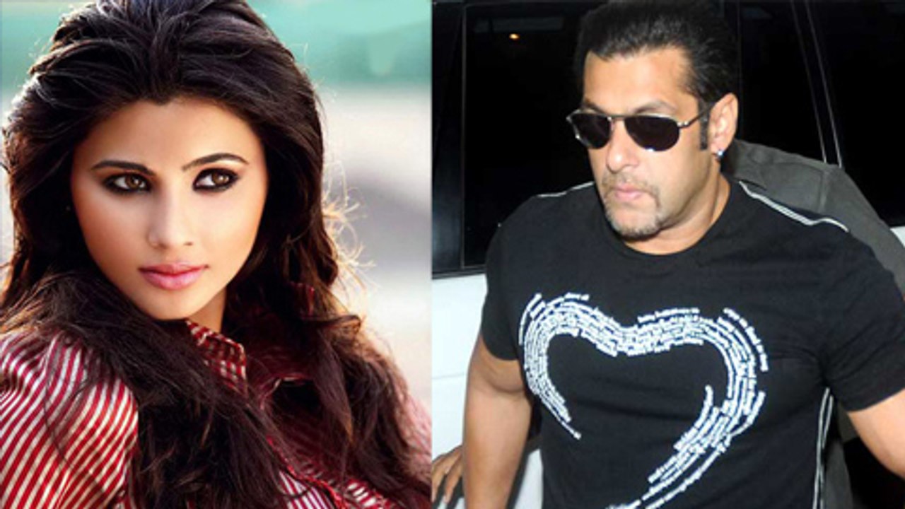 Daisy Shah Keeps An Eye On Salman Khan On Kick Movie Sets – MUST WATCH