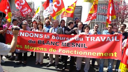 Manifestation de soutien à la Bourse du Travail du Blanc Mesnil