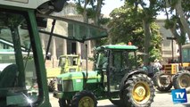 Coup d'éclat des agriculteurs de l'Aude ce jeudi à Carcassonne venus soutenir le Président des J.A pour tapage nocturne.