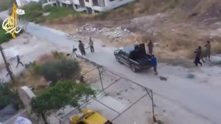 Rebeldes são atingidos por um míssel na Síria