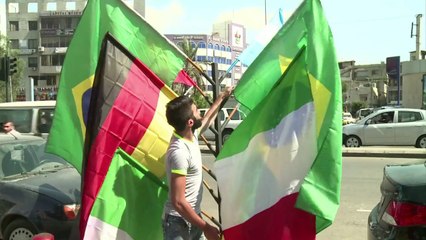 Jovens libaneses formam torcida pelo Brasil