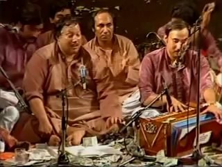 Nusrat Fateh Ali Khan - Aiwen Bol Na Banere Utte Kawan (Full Qawwali)