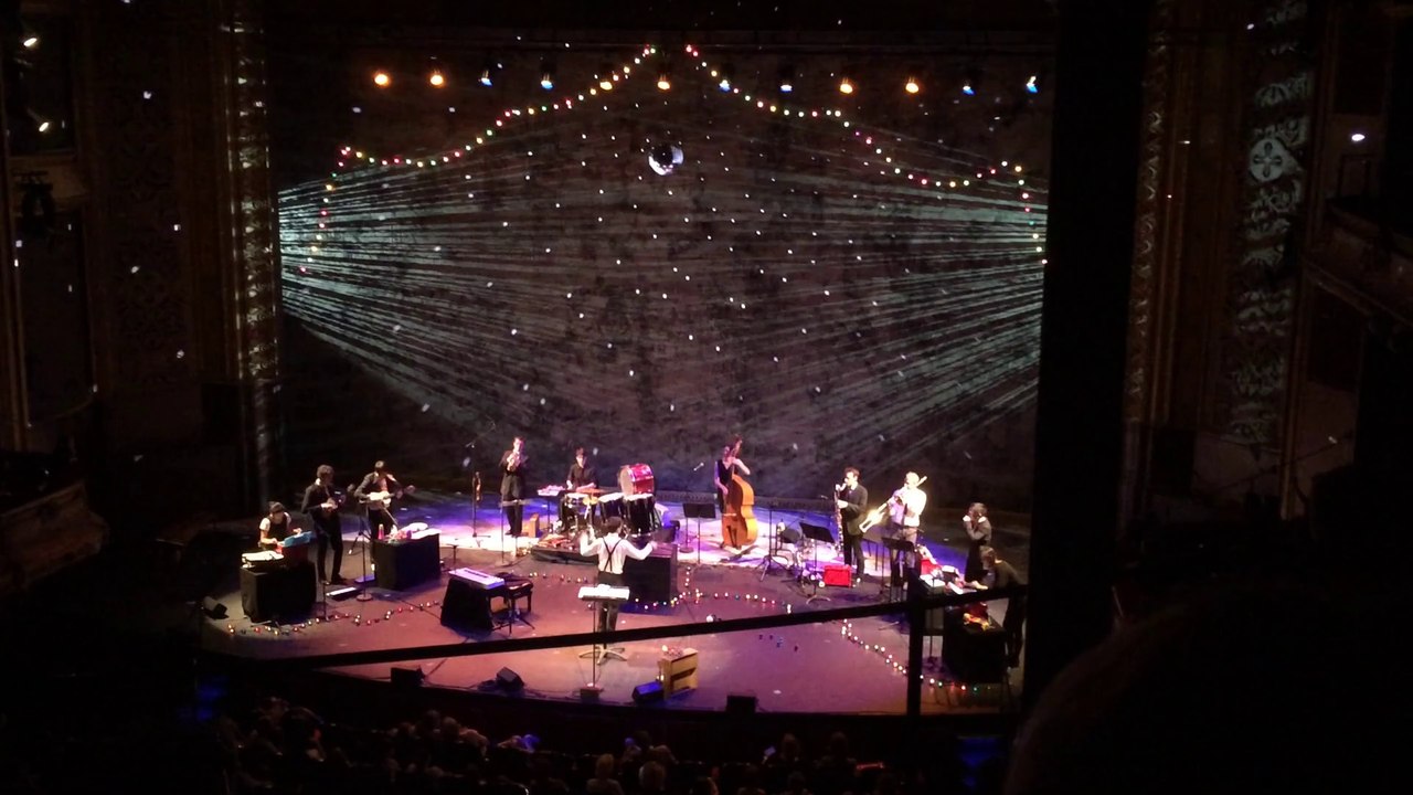 L'orchestre des jouets de Michael Wookey (11 musiciens)