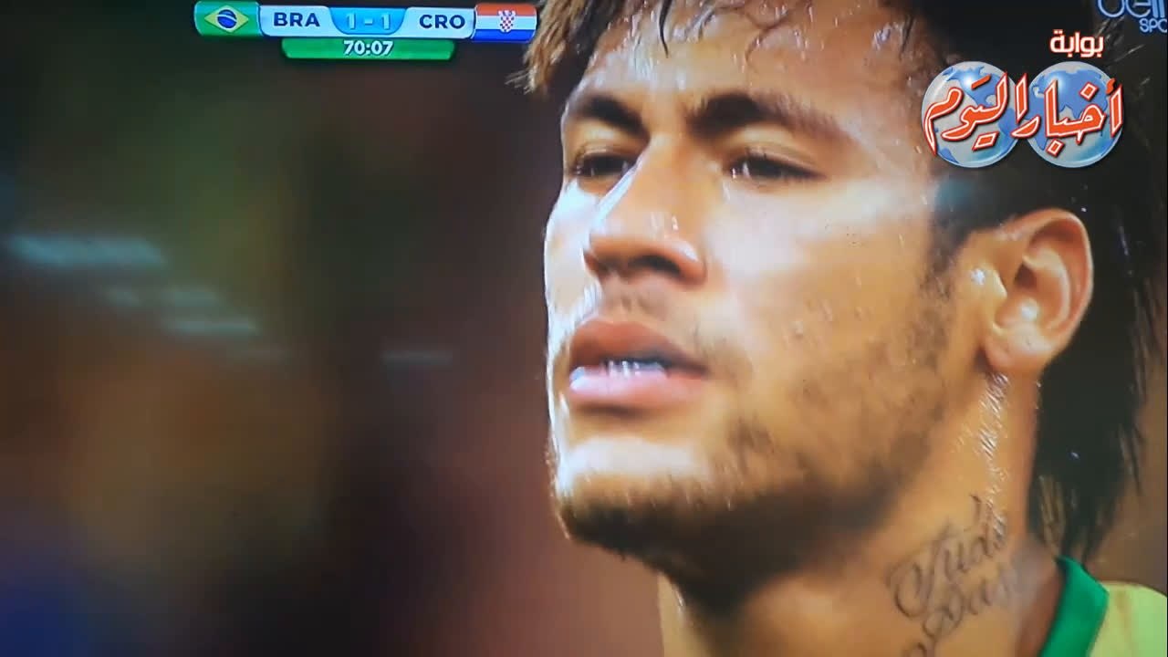 كاكا يصور نيمار أثناء تسجيلة للهدف