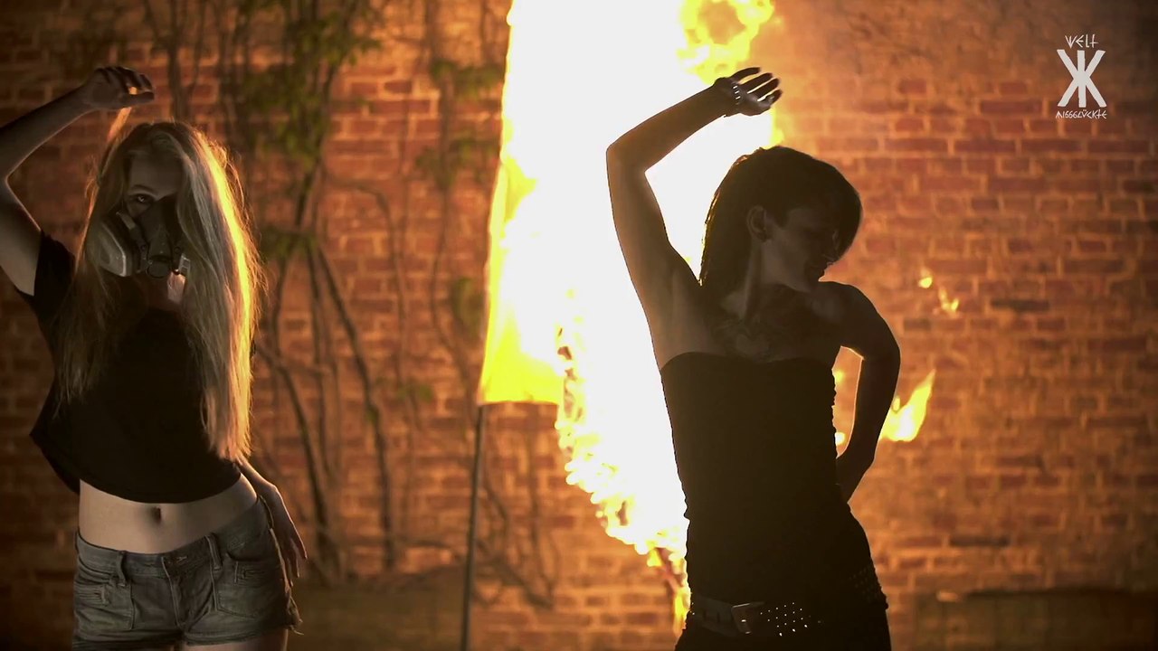 Swiss & Die Andern - Schwarz Rot Braun