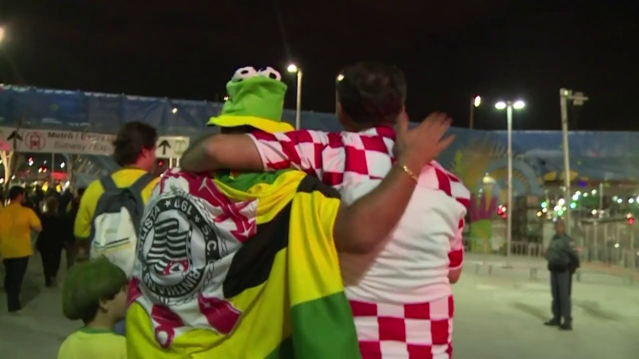 Mondial: les Brésiliens fêtent leur victoire face à la Croatie