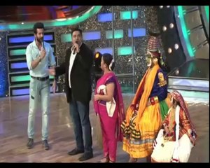 Saif mimicks father-in-law - IANS India Videos