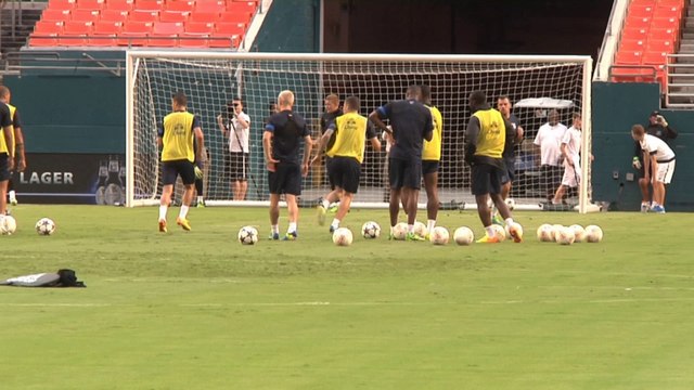Roberto Martínez renueva con el Everton