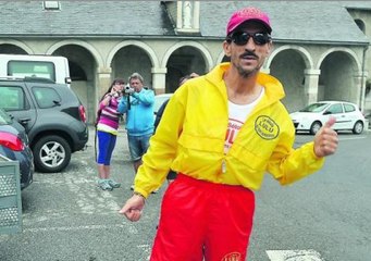 Tourmalet : Il réalise l'ascension du col à reculons - ZAPPING ACTU DU 13/06/2014