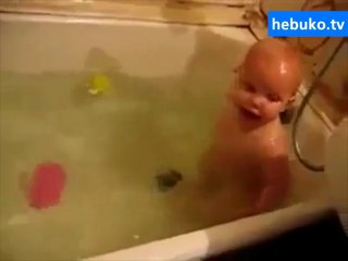 tam ısırmalık bu bebek :) çok sevimli..