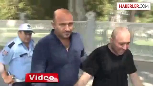 Dolmabahçe Sarayı Önünde Kendini Yakmak İstedi