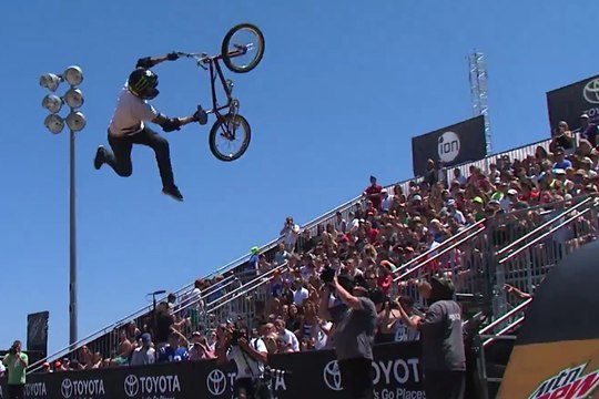 Dew Tour presents BMX Vert Beach Championships Preview - BMX