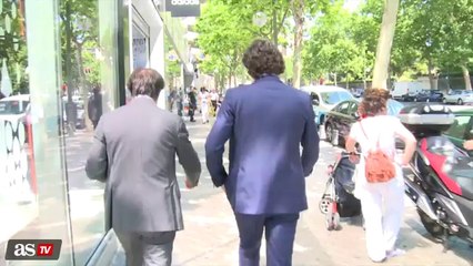 Agentes de Morata en el Bernabeu - x AzT