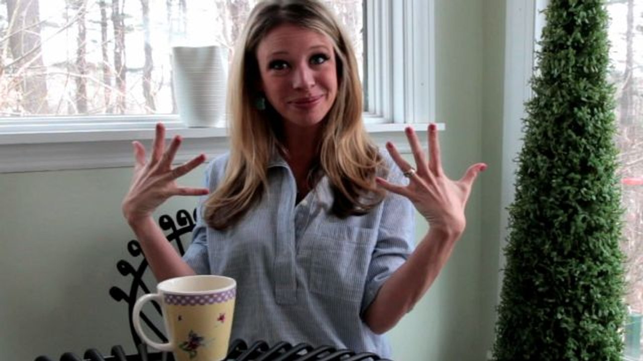 Allure Insiders - Make Your At-Home Manicure La...