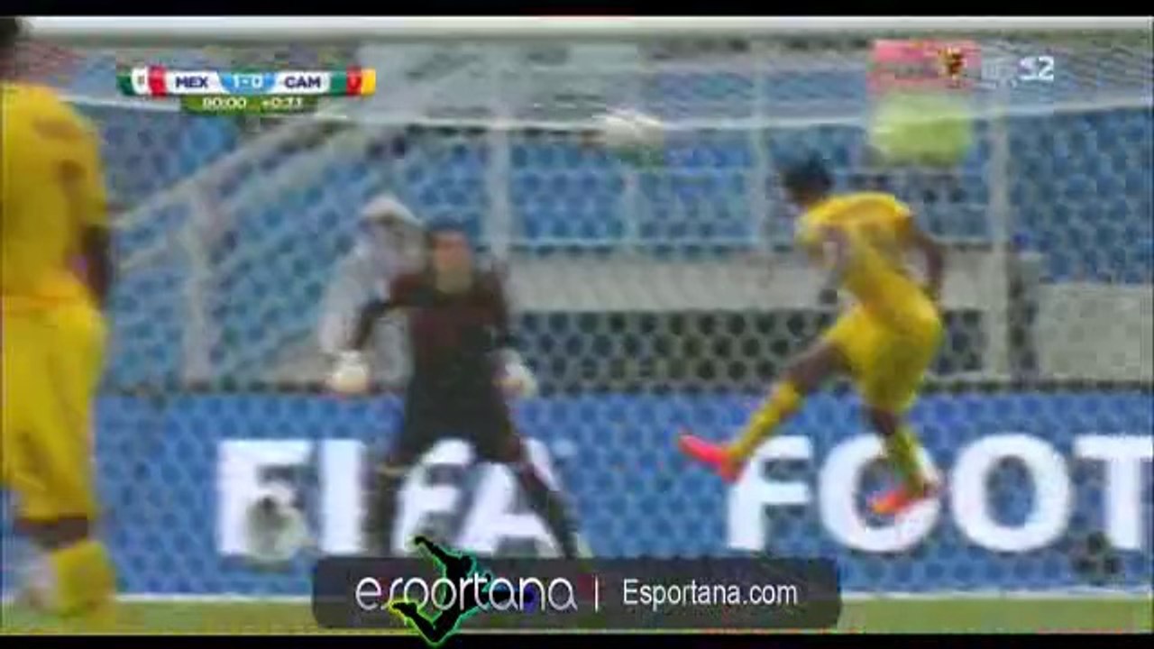 تصدى عالمى من جوليرمو أوشوا حارس المكسيك