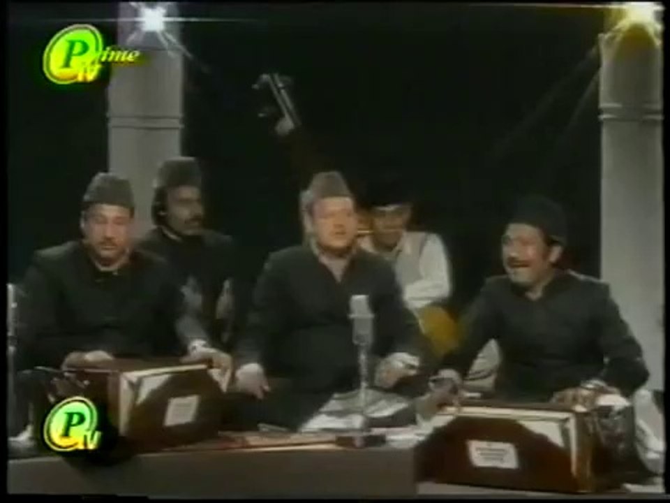 Nusrat Fateh Ali Khan Qawwal - Quran Hai Goya Hoo Bahoo