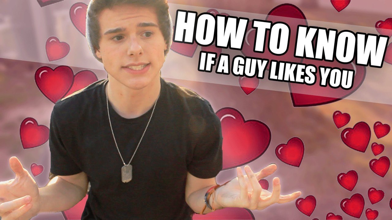 HOW TO KNOW IF A GUY LIKES YOU!