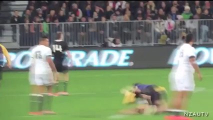 Un streaker se fait littéralement désosser par la sécurité lors de Nouvelle-Zélande - Angleterre
