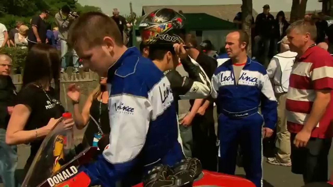 HD Full throttle - Death @ TT Isle of Man (IOMTT) Road Racing