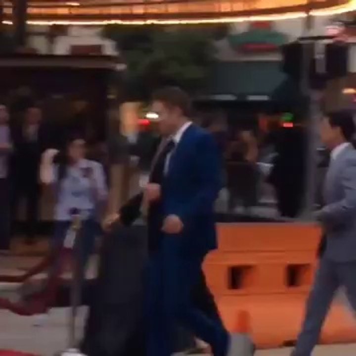 12.06.2014 Fan#2 The Rover LA premiere Robert Pattinson Red Carpet