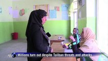 Women cast their votes in Afghan elections