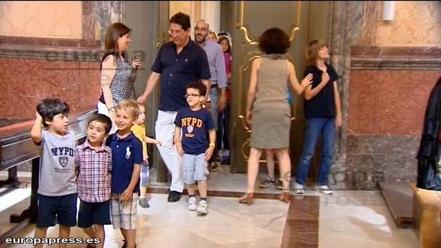 Niños viajan al siglo XVIII en la visita al Supremo
