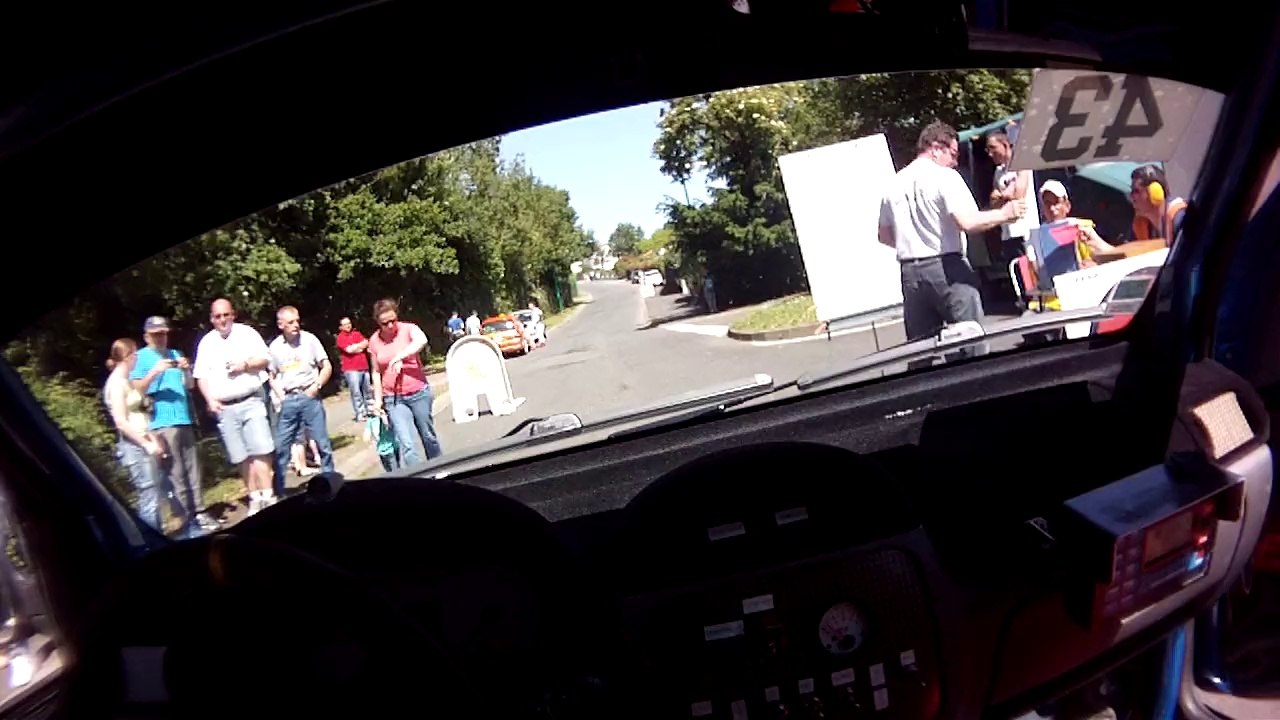 CLIO MMA/FANTRONIC rallue val de sévre 2014 es4