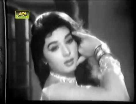 HUSN KO CHAND JAWANI KO KANWAL KEHTAY HAIN .. NEELO AND SANTOSH KUMAR SINGER: SALEEM RAZA FILM: PAYAL KI JHANKAR PAKISTANI URDU HINDI SONG