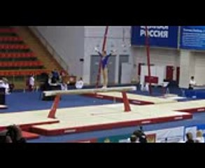 Виктория Комова многоборье бревно Кубок России 2012.MOV
