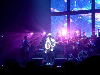 Noel Gallagher's High Flying Birds - Let The Lord Shine A Light On Me