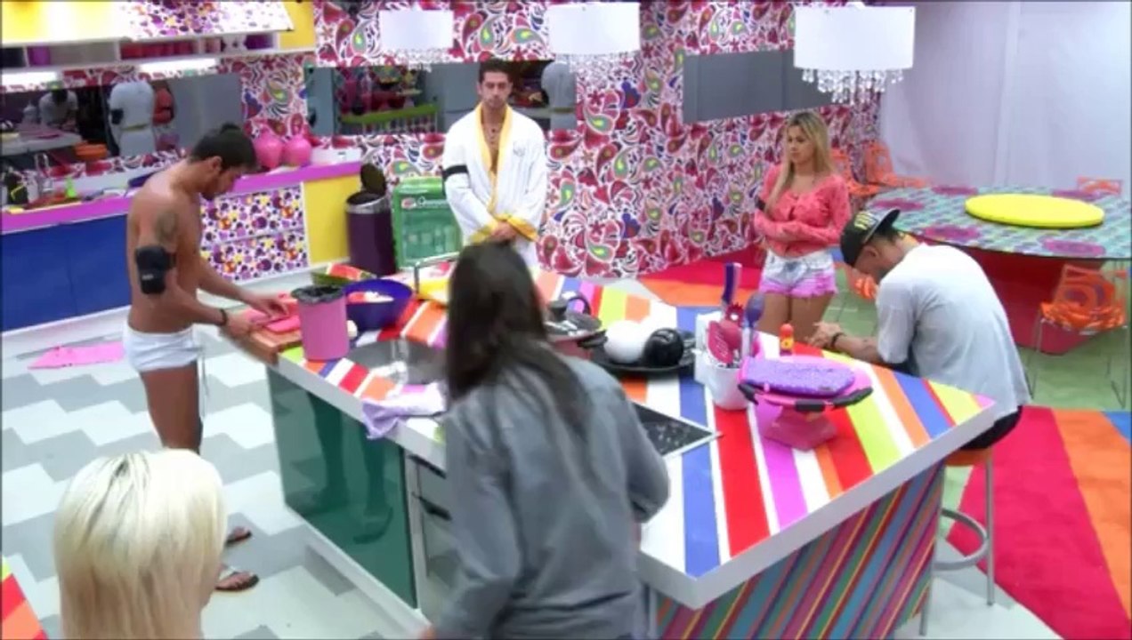 Clanessa - Dia 13-02 (BBB14)