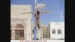 Syrie _ les mercenaires terroristes dits islamistes crucifient pour les chrétiens syriens !