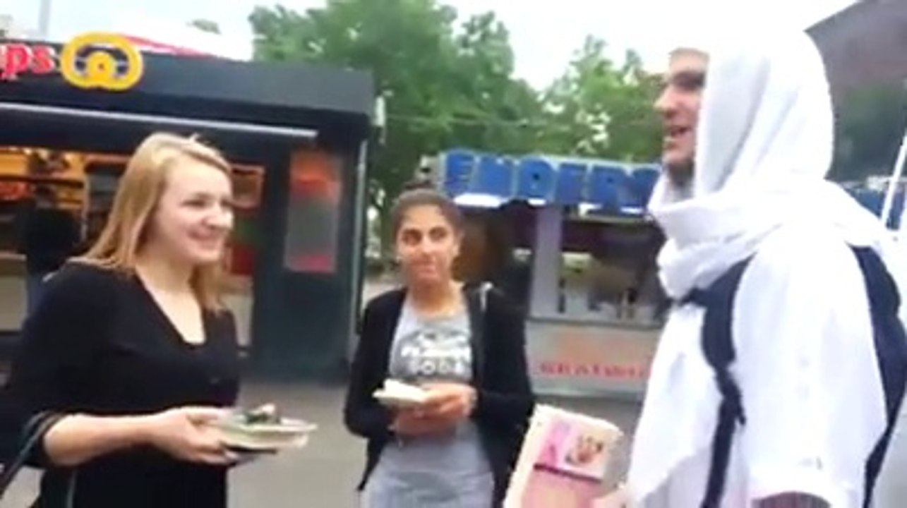 A Russian Girl Converted into islam.Masha Allah