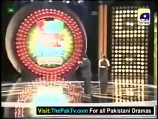 Umar Shareef Ney Mathira Ki Baja Di....must watch video