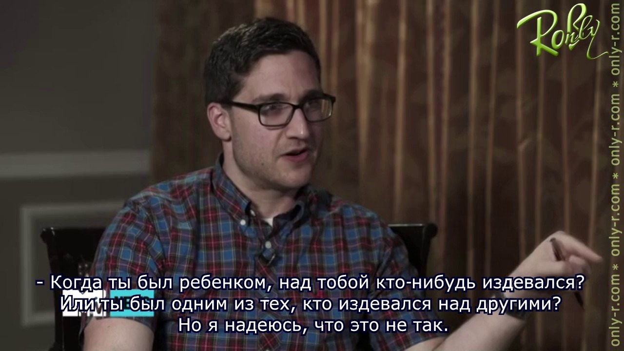 Robert Pattinson Opens Up About Playing 'Severely Bullied' Man In 'The Rover' (русские субтитры)