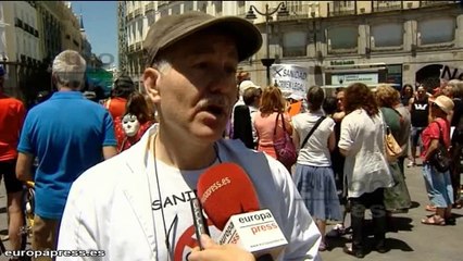 La vigésima 'Marea Blanca' sale a la calle