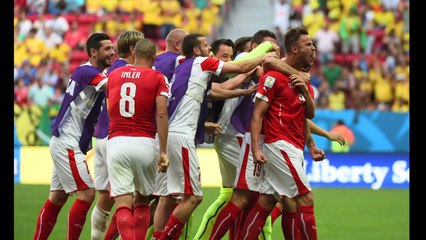 Suíça vence Equador com gol no último minuto