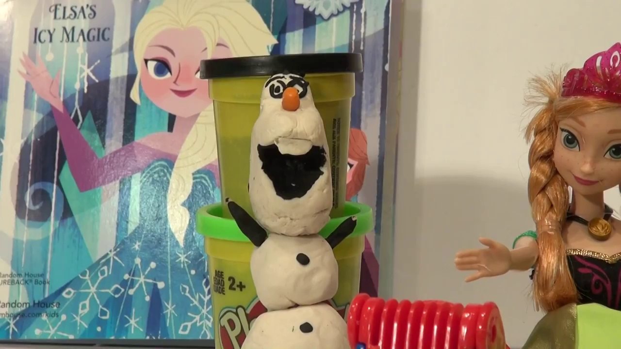 Disney Frozen Queen Elsa's sister Princess Anna gets white Play Doh hair to match Queen Elsa with he