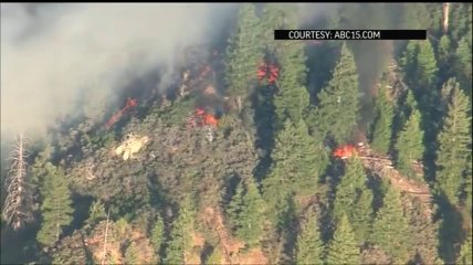 Raw: Wildfire spreads in Central Arizona