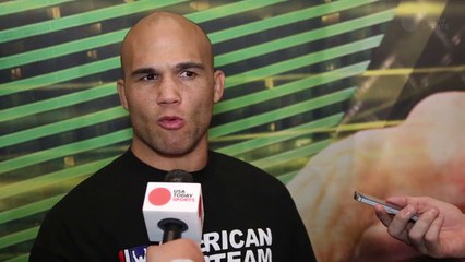 Jake Ellenberger and Robbie Lawler size each other up before UFC 173