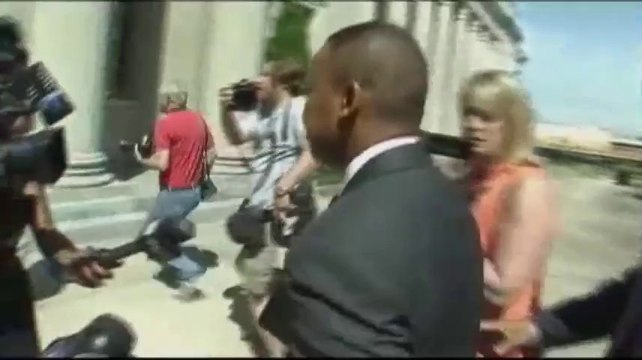 Raw: Ex-Charlotte mayor pleads guilty
